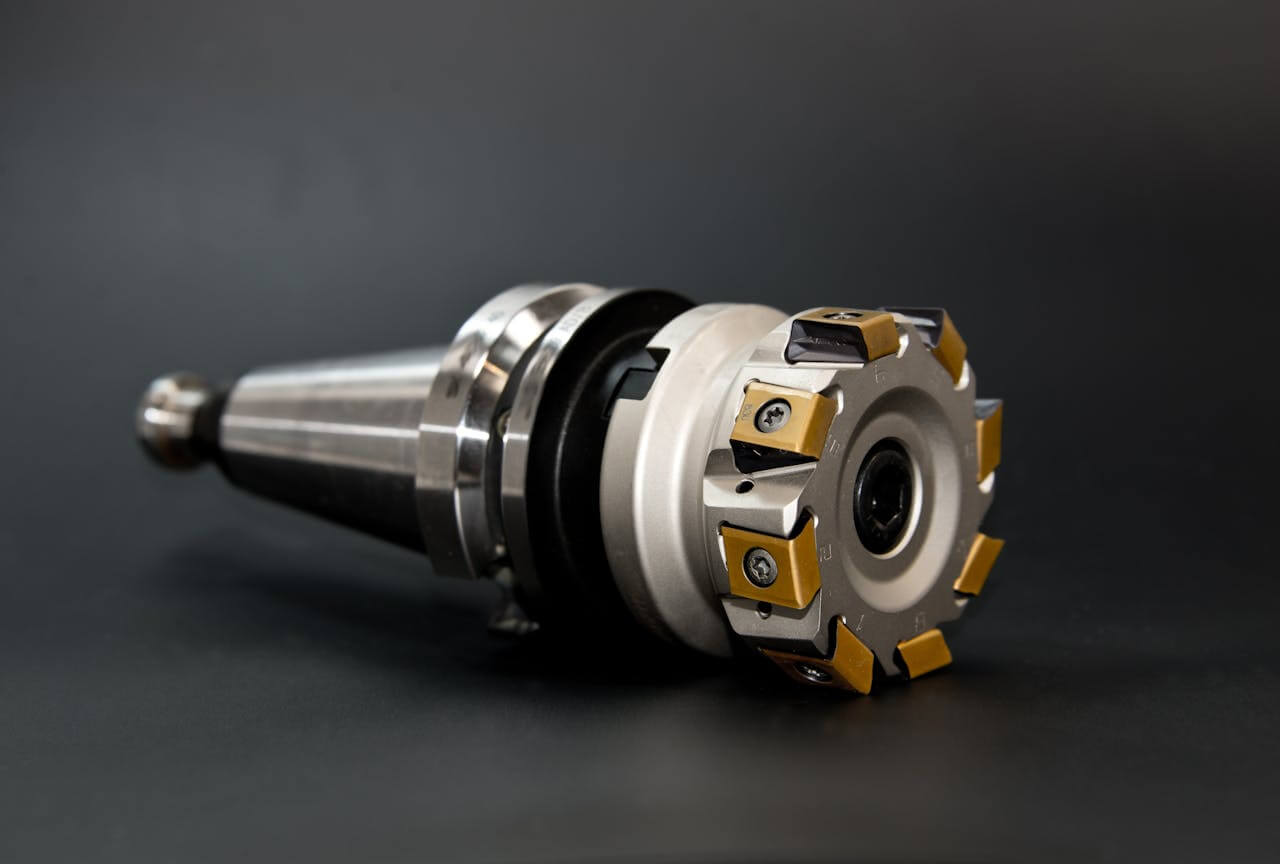 Benefits of CNC Milling Services Over Conventional Machining